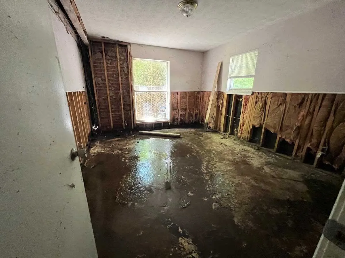 Water Damage Restoration services in Woods Creek, WA